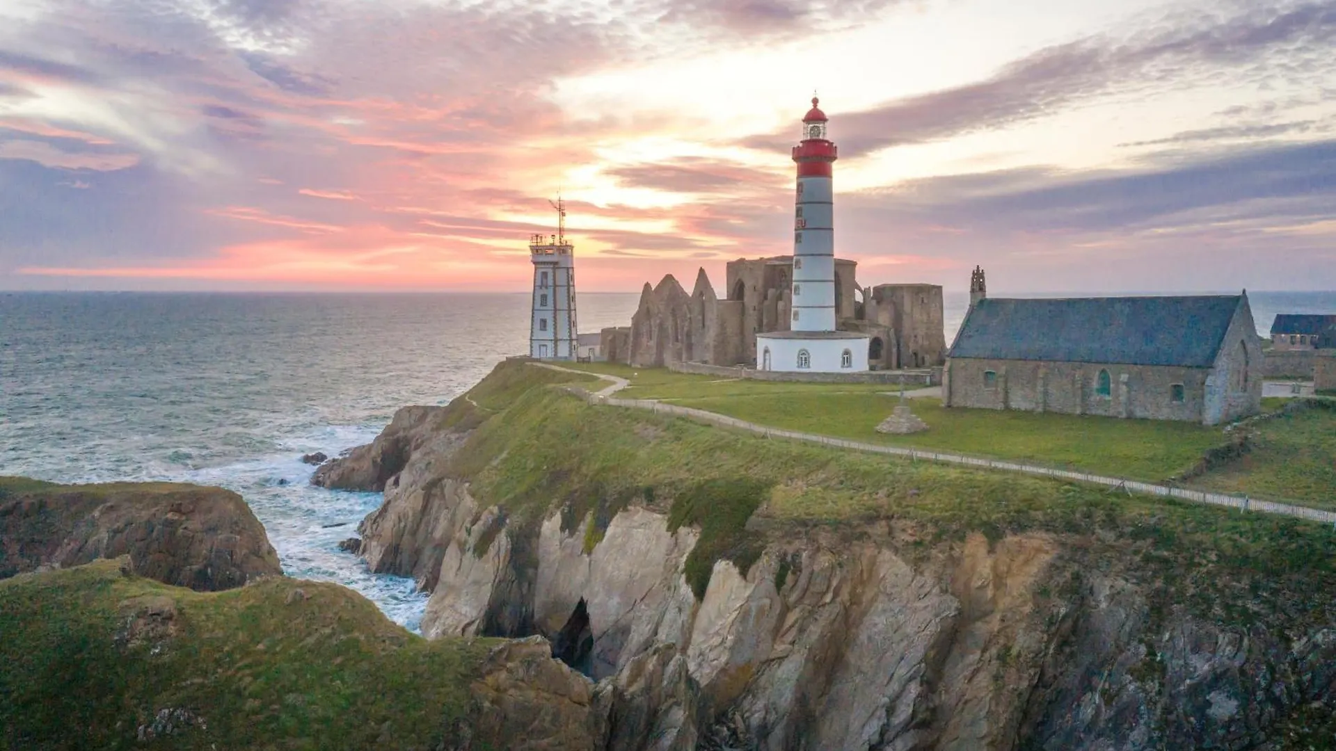 An 21 - Charmante Maison A 300M De La Mer Porspoder 0*,  France